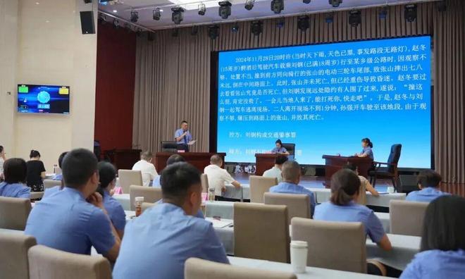 锦标赛巅峰对决!岭南火狐队火力全开皖江青龙队,击剑赛场再起波澜;精神属性拉满的简单介绍 锦标赛巅峰对决!岭南火狐队火力全开皖江青龙队,击剑赛场再起波澜;精神属性拉满的简单介绍