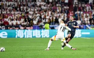 开云体育-关于西汉姆迎德国杯关键赛，赛前状态回暖，震撼外界，年轻球员得到机会的信息