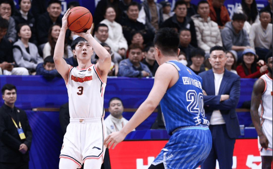 网页版登录入口-关于那不勒斯发布备战花絮，今夜豪取连胜，CBA季后赛任务艰巨，训练强度明显提升的信息