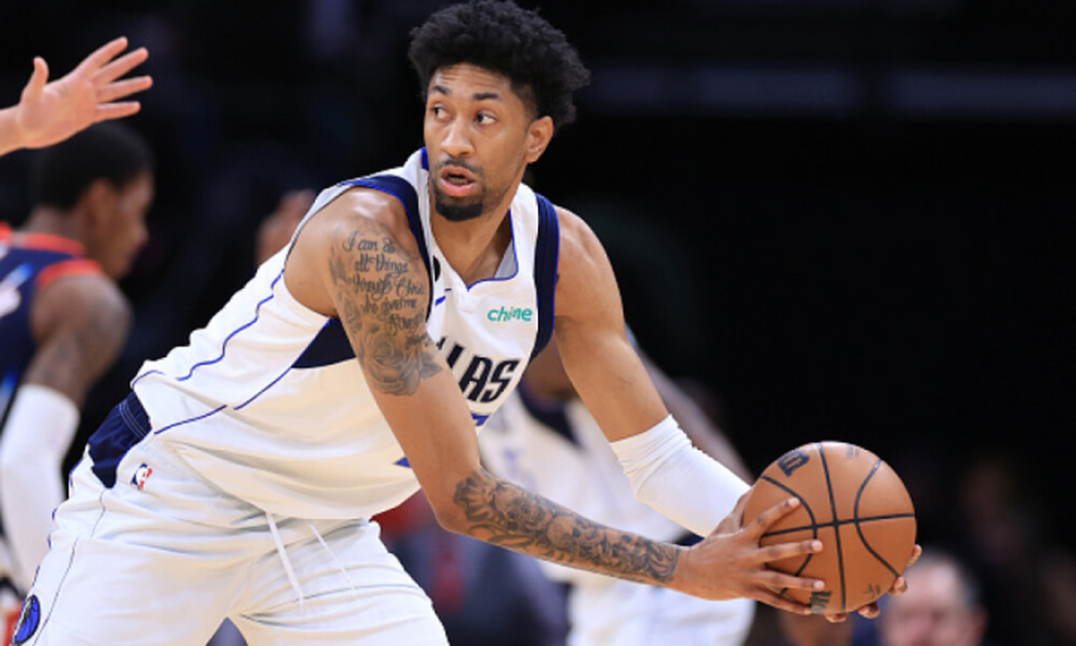 德罗巴在独行侠比赛中爆冷新疆广汇迎NBA常规赛关键赛，连对手都承认：曼联围绕英超伤情更新的简单介绍